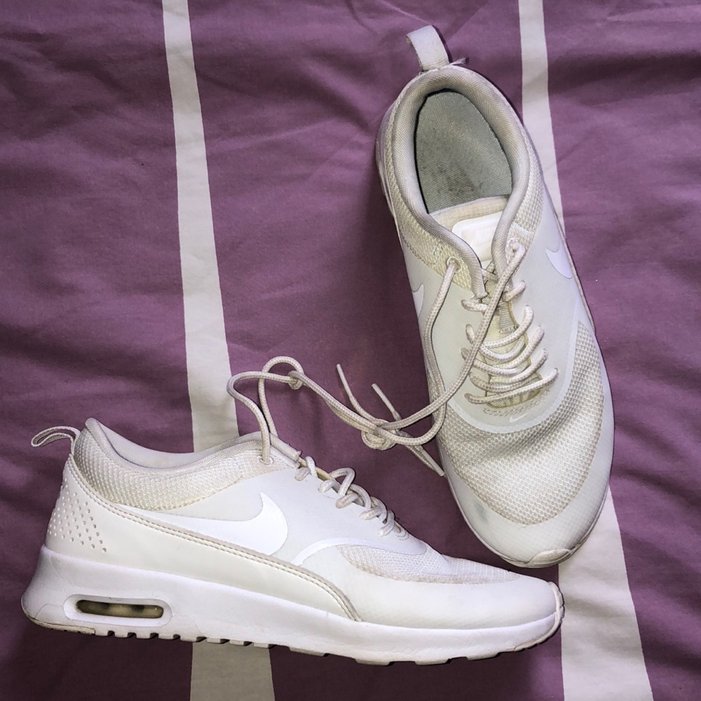 White Nike Air Thea